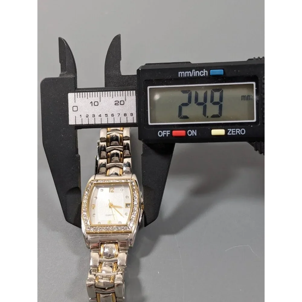 Avon Womens Two Tone Crystal‎ Accent Date Indicator Classic Watch 6.5 inch